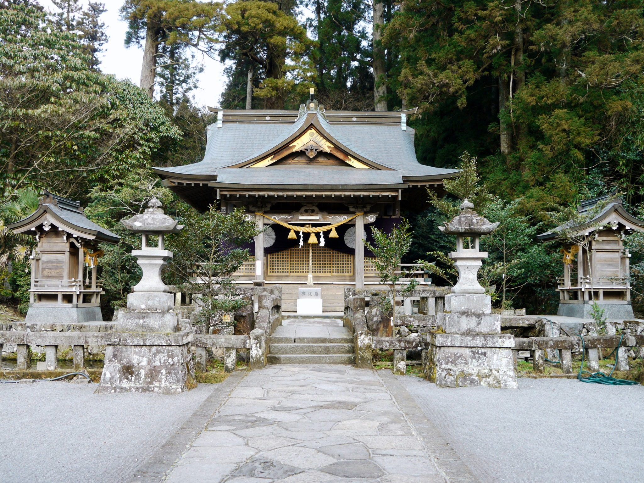 宇奈岐日女神社